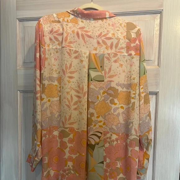 Rose & Olive Pink and Yellow Casual Button Down Shirt - Picture 3 of 4